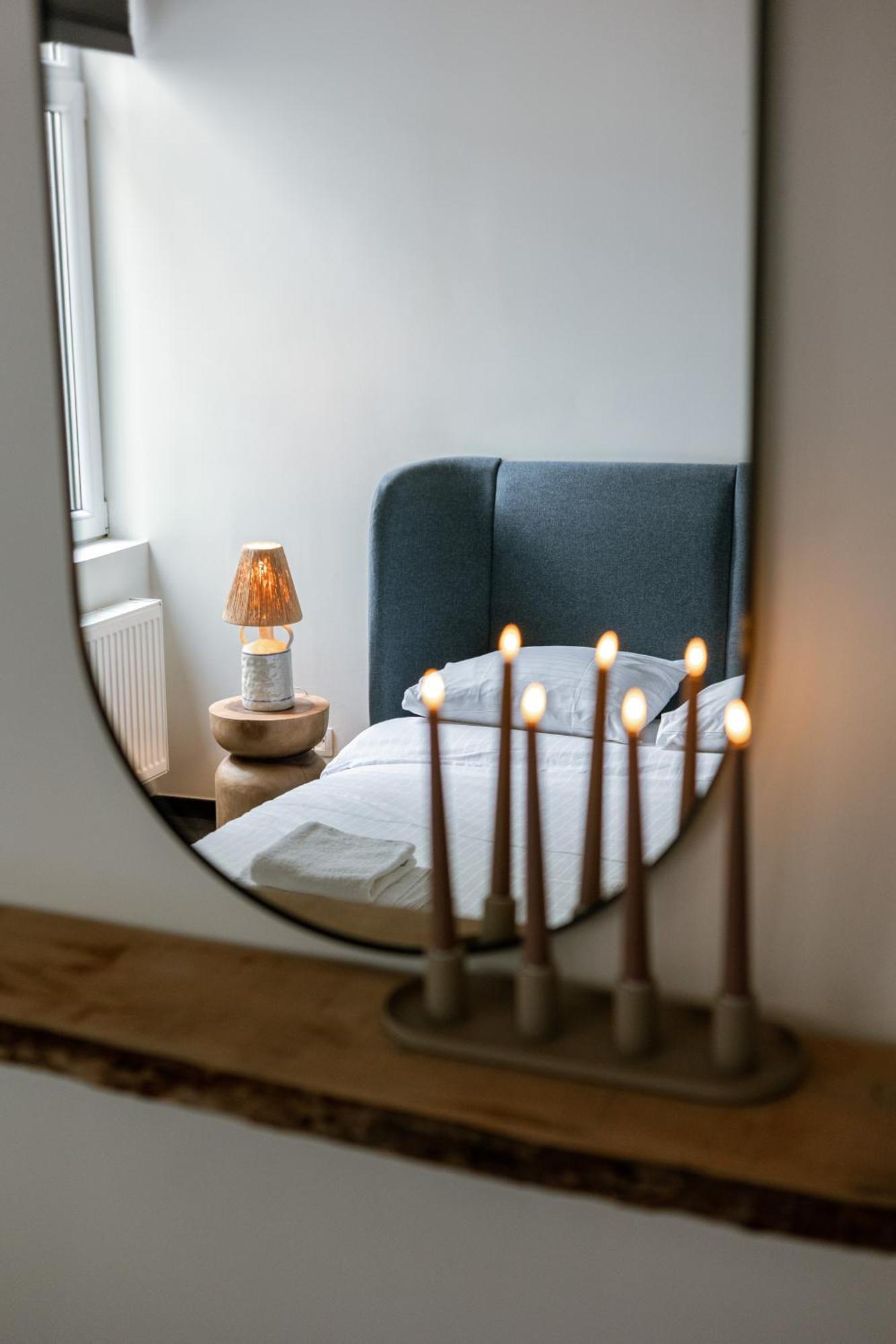 Right In The City Center Your Ghent Getaway Eksteriør billede