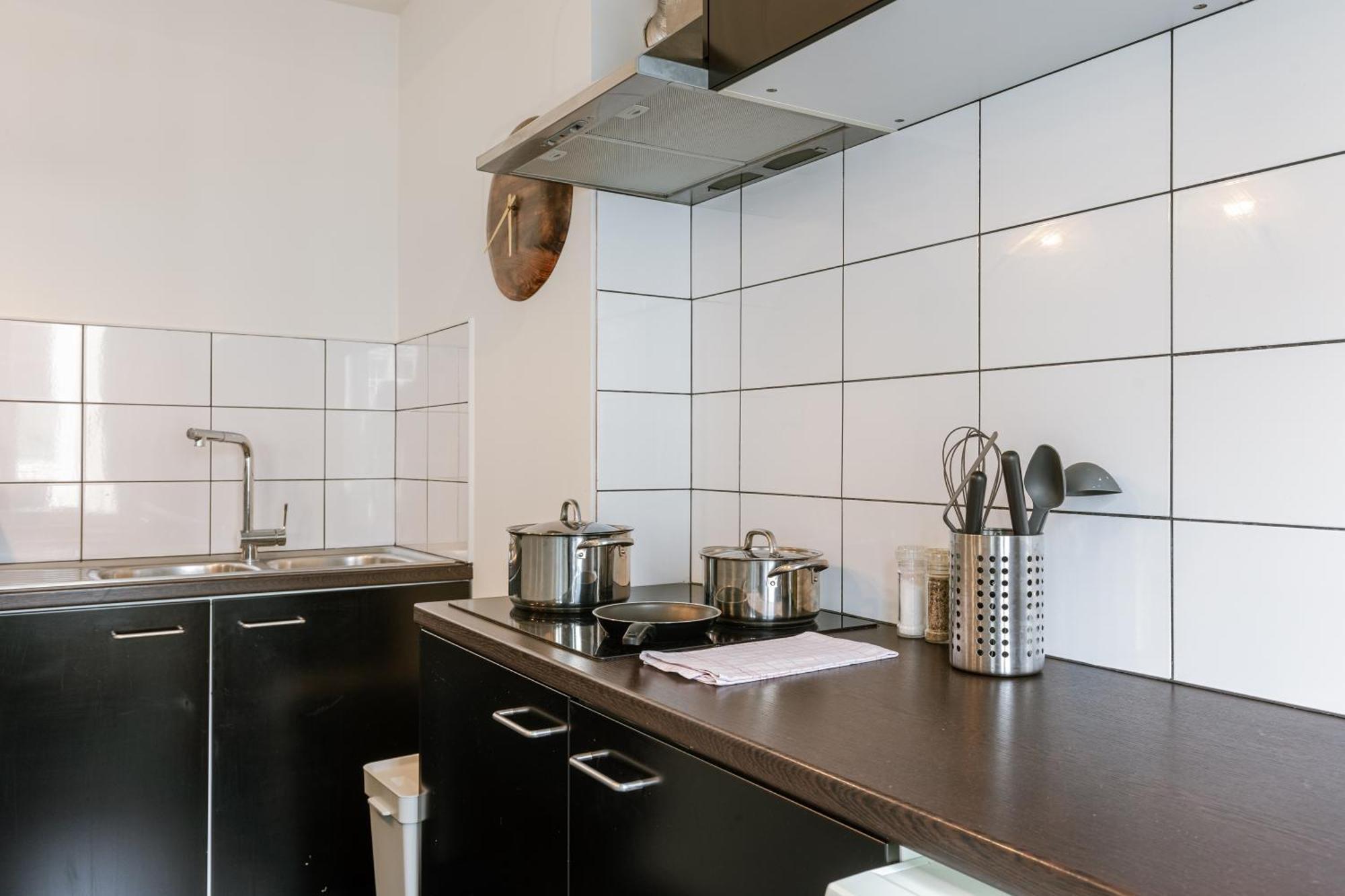 Right In The City Center Your Ghent Getaway Eksteriør billede